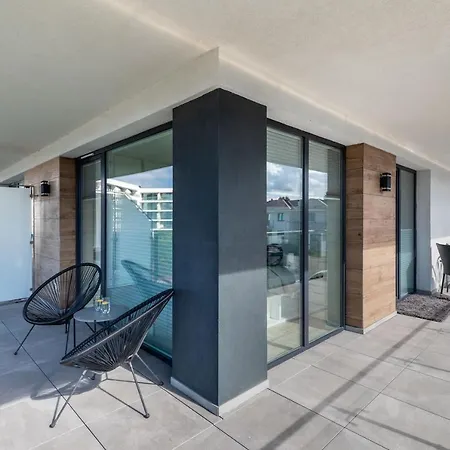 Azure Premium By Renters Prestige * Kolberg