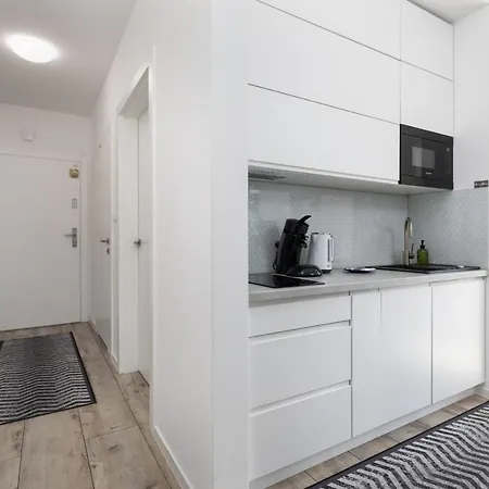 Azure Premium By Renters Prestige *