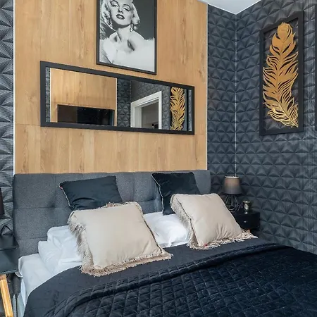 Apartment Azure Premium By Renters Prestige